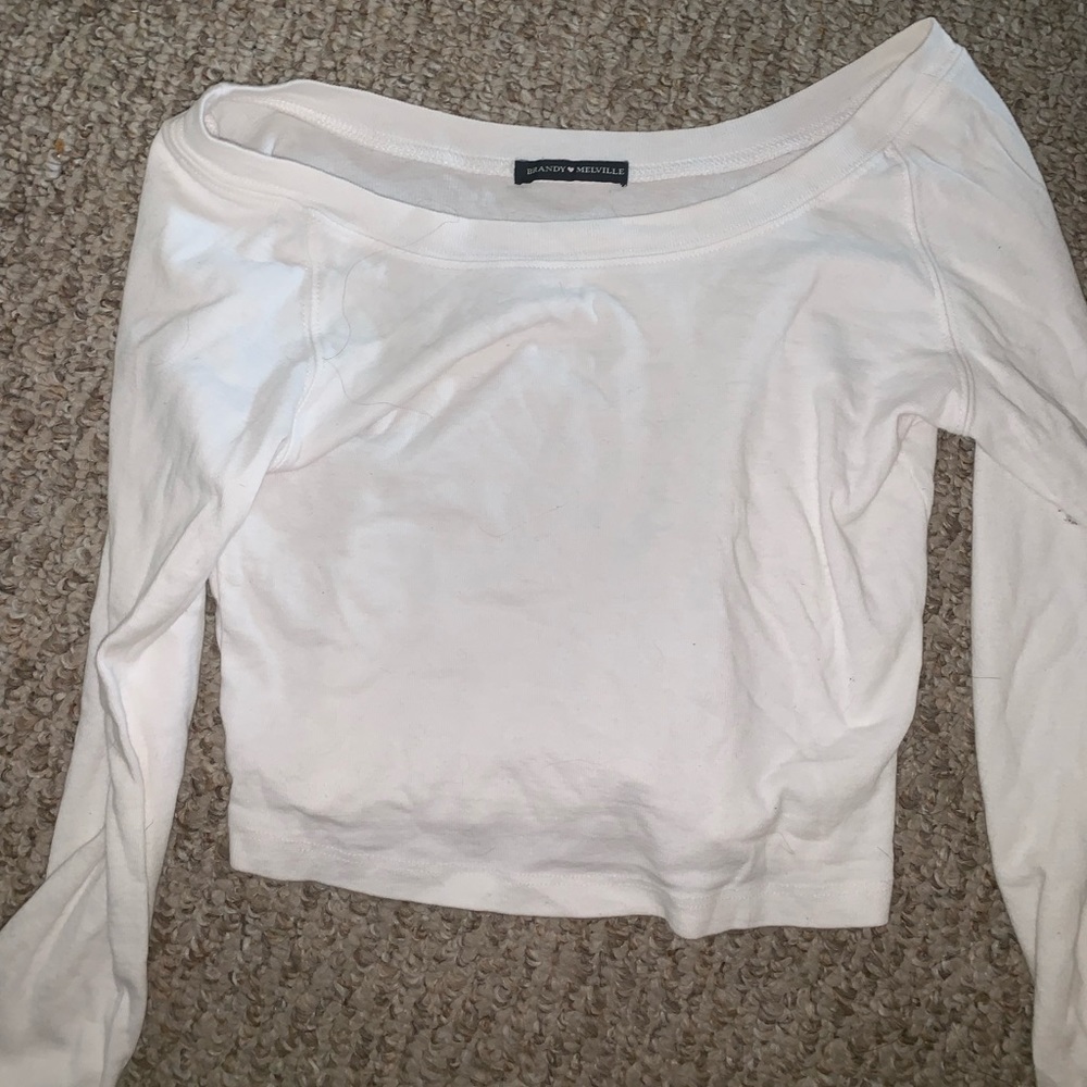 Brandy Melville white long sleeve sweater